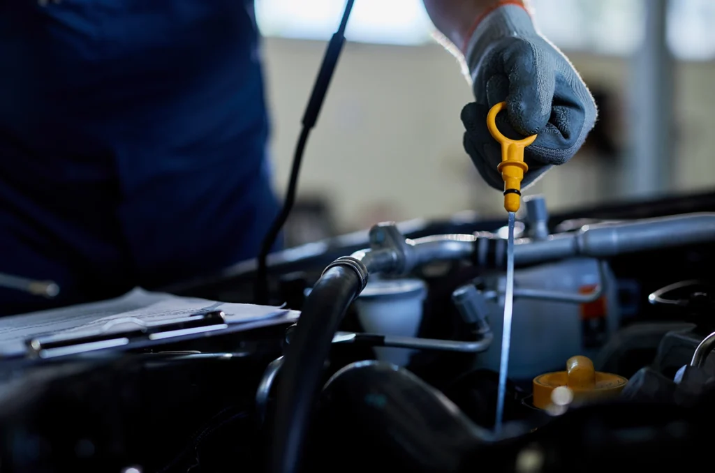 Warning signs engine oil needs attention